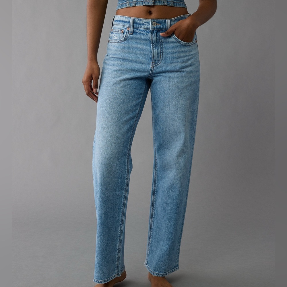 American Eagle Light Blue Mid Rise Stovepipe Long Women’s Jeans